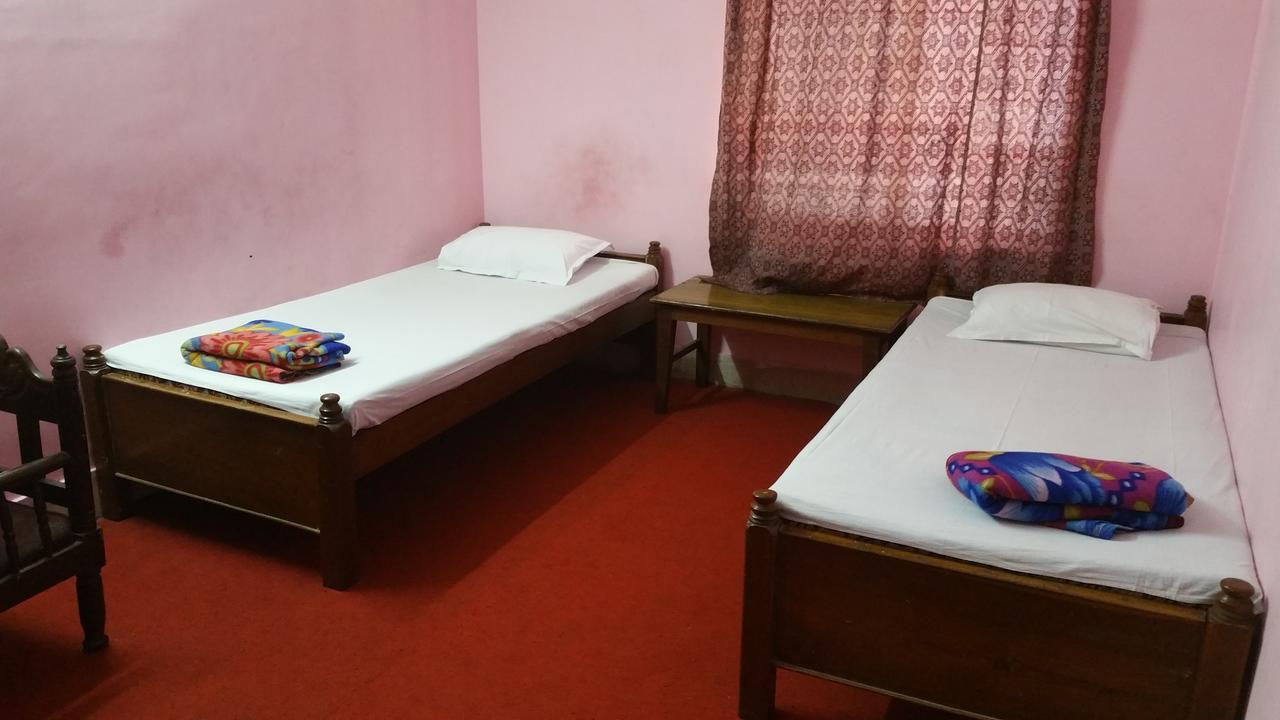 كولكاتا Renu Guest House المظهر الخارجي الصورة