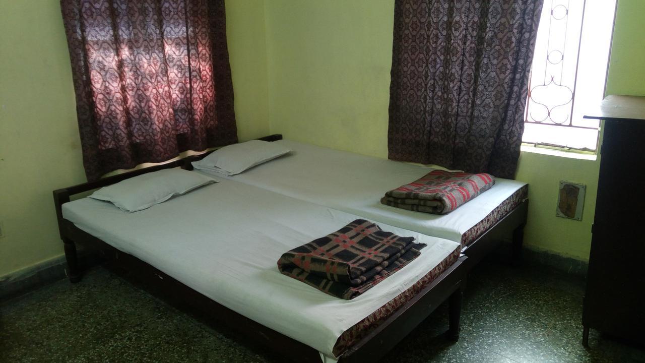 كولكاتا Renu Guest House المظهر الخارجي الصورة