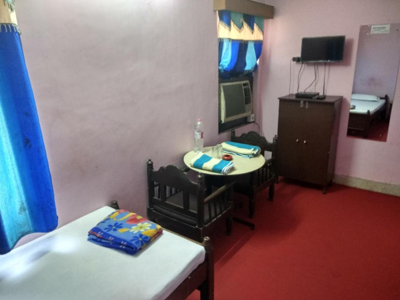 كولكاتا Renu Guest House المظهر الخارجي الصورة