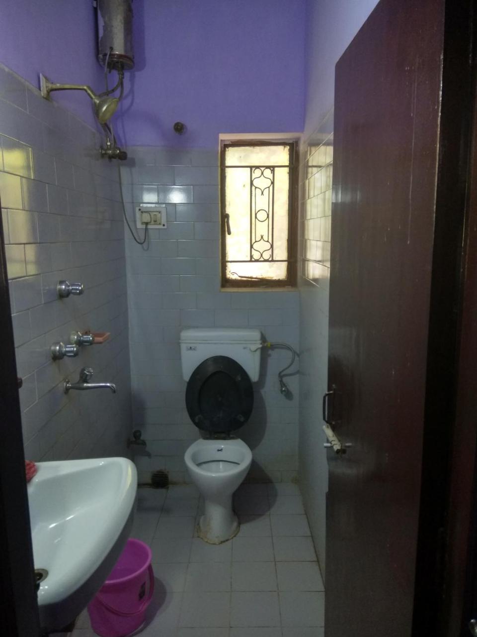كولكاتا Renu Guest House المظهر الخارجي الصورة