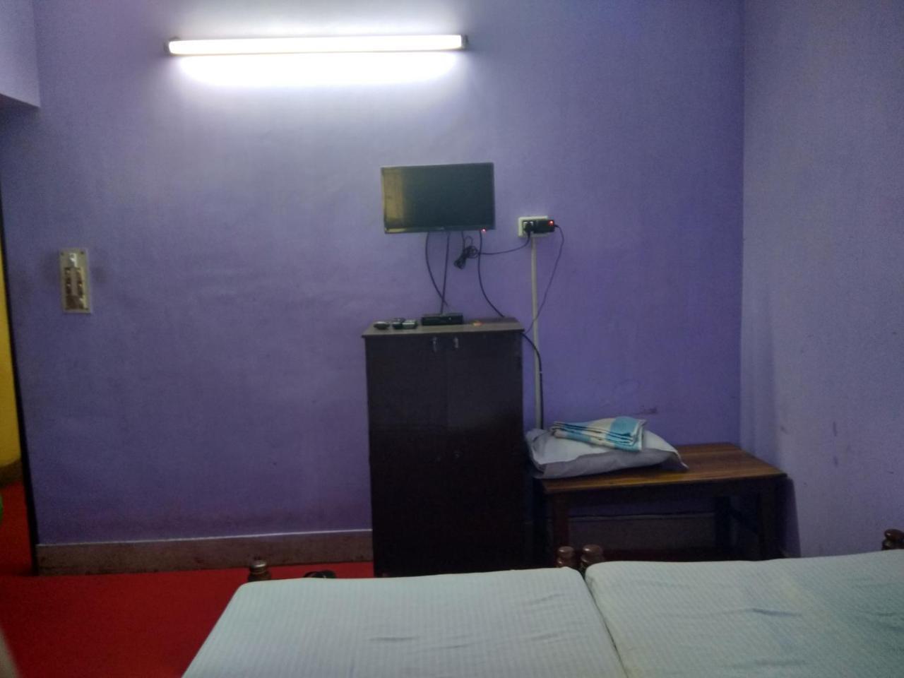 كولكاتا Renu Guest House المظهر الخارجي الصورة