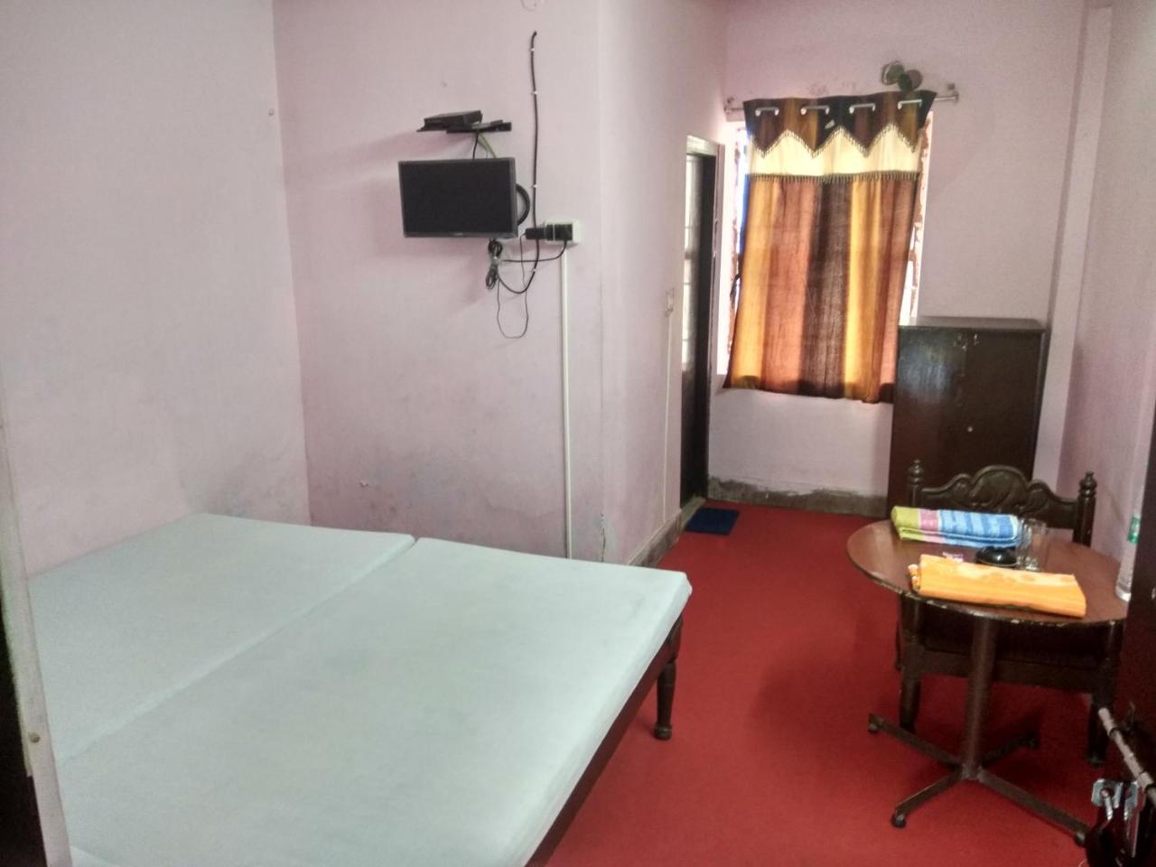 كولكاتا Renu Guest House المظهر الخارجي الصورة