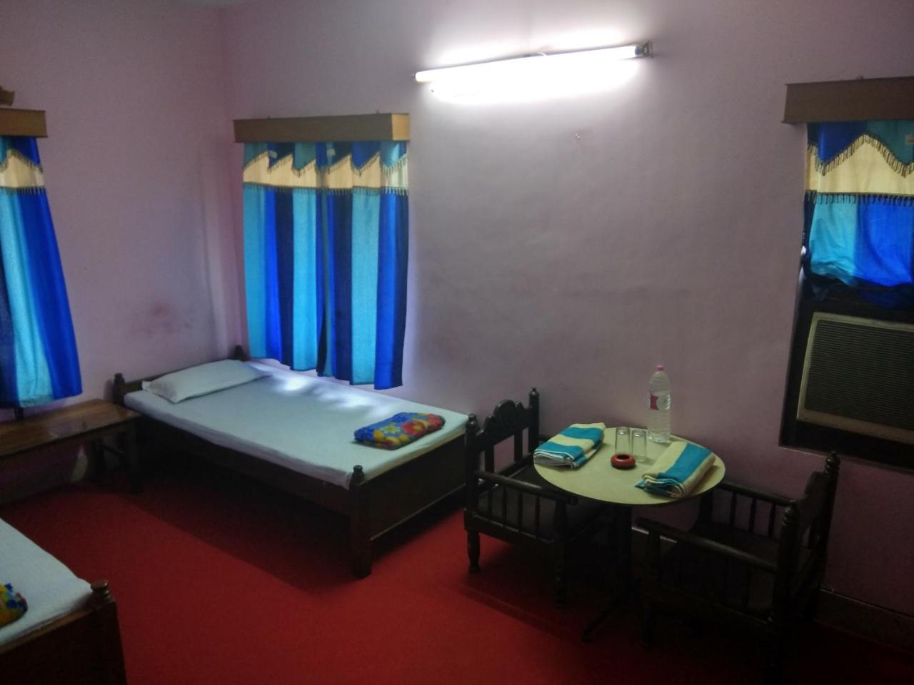 كولكاتا Renu Guest House المظهر الخارجي الصورة