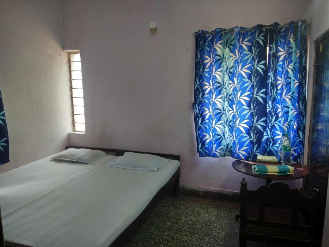 كولكاتا Renu Guest House المظهر الخارجي الصورة