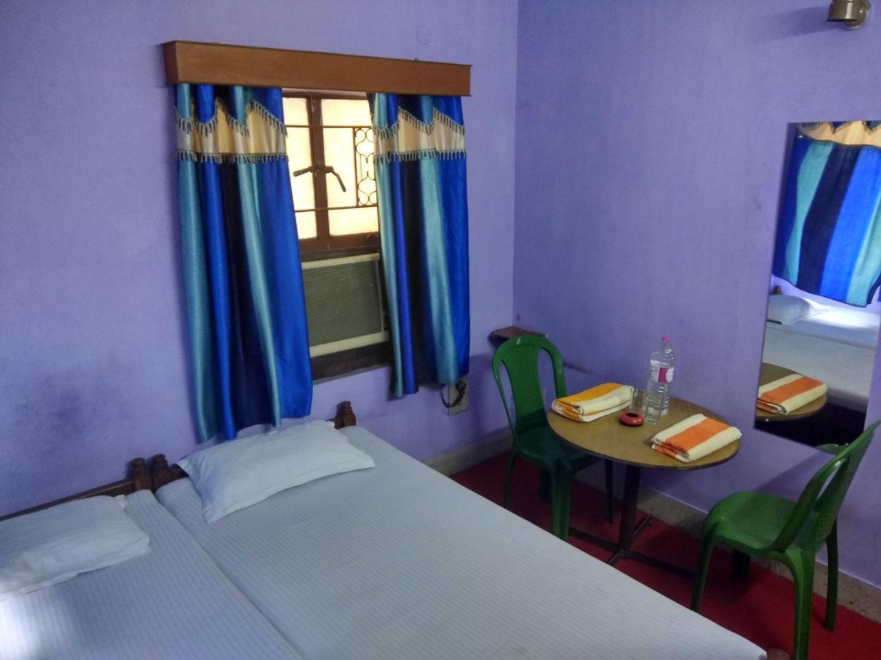 كولكاتا Renu Guest House المظهر الخارجي الصورة